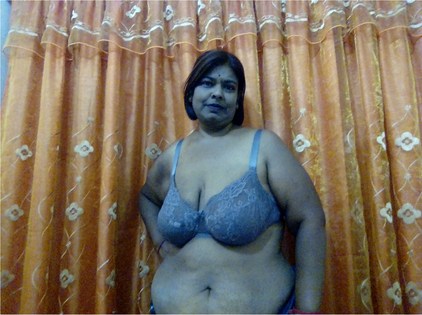 Housewife Nude Webcam - Housewives And MILF From India